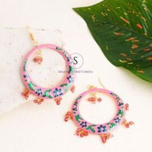 Boucles d'oreilles Jhumkaas de Chandi Bali multicolores Boucles d'oreilles Chand de travail en émail Bijoux pour femmes et filles pour mariage - Product Image 1