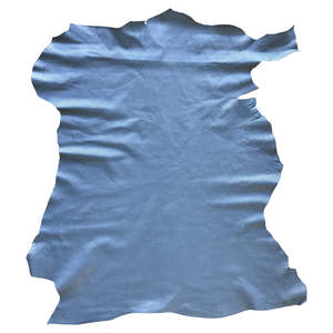 Venta al por mayor de cuero de vaca genuino suave esconde piel de serpiente en relieve azul artesanía de alta calidad para zapatos sofás muebles de cuero OEM - Product Image 1