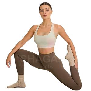 Ensemble de vêtements de yoga avec leggings d'hiver décontractés respirants à taille haute en tricot solide Spyndex flexible pour femmes - Product Image 3