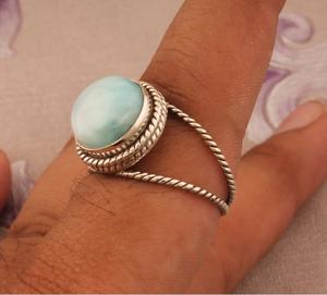 แหวนพลอยอัญมณีทรงหลังเบี้ยทรงกลมลาริมธรรมชาติสีเงินแท้สายรัดคู่ดีไซน์แบบทำมือหรูหราของขวัญเครื่องประดับสำหรับเธอ - Product Image 3