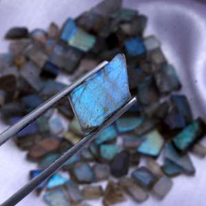 Labradorite pyramide de pierres précieuses, rose quartz, prix rugueux, en cristal d'ambre brut, détecteurs de pierres précieuses, modèle - Product Image 2