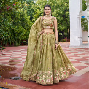 Lehenga Choli brodé rose pêche pour femmes avec dupatta, tenue ethnique élégante - Product Image 1