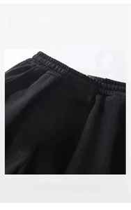 Pantalones cortos de algodón personalizados para hombre, tela ligera transpirable, estilo informal cómodo de cintura media para uso en climas cálidos - Product Image 4