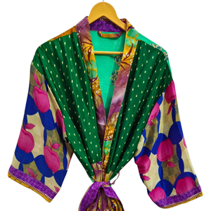 Kimono long en soie de jardin Kimono sari en soie à fleurs Kimono sari vintage Robe de plage douce Robe de fête indienne Kimono en soie fait à la main - Product Image 1