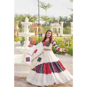 Lehenga choli ชุดแต่งกายตามเทศกาลจากนักออกแบบใหม่ผ้าคอตตอนแท้พร้อมลายลูกไม้ผลิตจากผ้าฝ้าย - Product Image 1