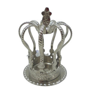 Nouvel arrivage de bougeoirs en métal gris patine design de luxe pour décoration de salon et de table faite à la main - Product Image 6