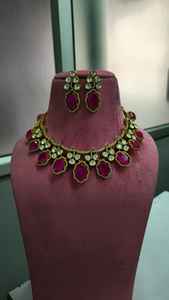 Magnifique ensemble de colliers de qualité supérieure, idéal pour les tenues ethniques et occidentales, parfait pour les soirées et les mariages. - Product Image 2