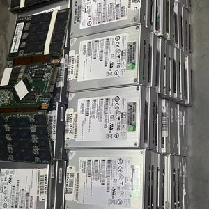 Vente en gros de déchets de processeurs CPU en céramique, de déchets de RAM d'ordinateur, de cartes mères d'ordinateur en grandes quantités, de disques durs d'ordinateur - Product Image 1