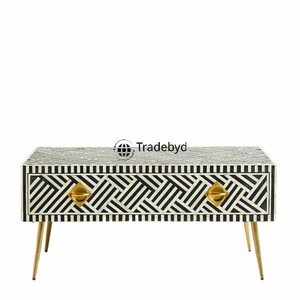 Table console en incrustation d'os faite à la main avec un design sculpté audacieux pour les entrées de chambres ou les appartements par Tradebyd - Product Image 1