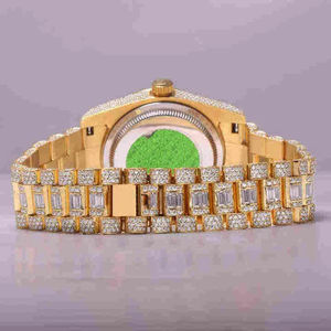 Reloj Automático con Incrustaciones de Diamantes Moissanite Redondos y Baguette con Claridad VVS, Totalmente Engastado, a Precio de Mercado, para Distribuidores Mayoristas - Product Image 2