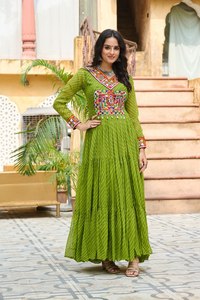 Navratri Collection Spécial Leheriya Anarkali Robe Tissus GOWN Lourd Faux Blooming Georgette Manches - Product Image 4