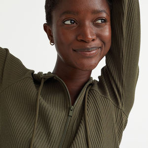 Sudadera con capucha y logotipo personalizado OEM para mujer, moda informal, producto de venta superior con logotipo frontal para invierno - Product Image 3