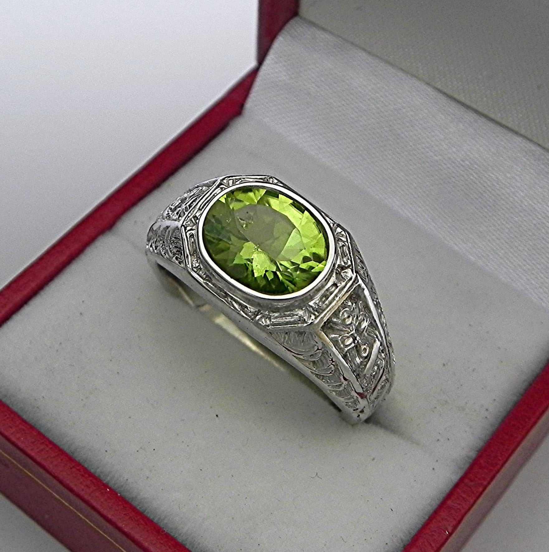 สีเขียว