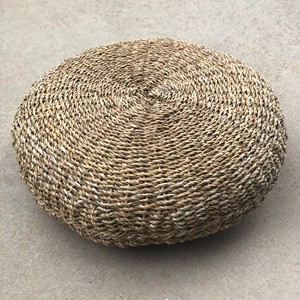 Vente en gros de poufs en jonc de mer naturel tissé à la main coussin siège de sol poufs ronds pour la décoration du salon - Product Image 1