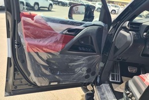 Nuovissimo Lexus LX 600 F Sport Nero 2025, SUV a Benzina 3.5L, 7 Posti, 409 CV, 6 Cilindri, Trasmissione Automatica, Guida a Sinistra - Product Image 3