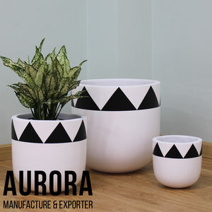 Pots de Jardinière Modernes en Fibre de Ciment Aspect Léger, Résistant aux Intempéries pour Décoration de Jardin Intérieur Extérieur, Vente en Gros Disponible - Product Image 2