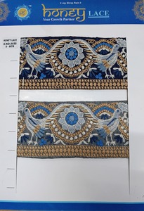 กระเป๋าใส่รองเท้าดีไซน์หลากสีปักลายลูกไม้ลายดอกไม้ออกแบบได้ตามต้องการสำหรับเป็นของขวัญ - Product Image 3