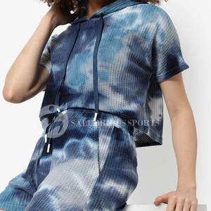 Conjunto Deportivo para Mujer, Ropa de Gimnasio, Sudadera con Capucha y Shorts de Encaje, 100% Algodón, Talla Personalizada, Conjunto de Dos Piezas para Comodidad Diaria - Product Image 2