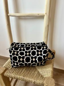 Pochette cosmétique marocaine faite à la main – Logo et couleurs personnalisés – Marque privée et cadeaux d'entreprise - Product Image 5