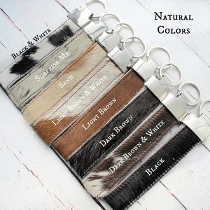 Porte-clés personnalisé en cuir de vachette Porte-clés en cuir Western Hair On Keychain Cadeaux de Noël pour elle Cadeaux Cowgirl - Product Image 2