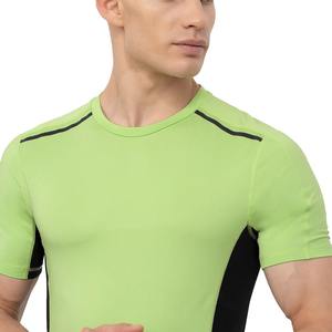 Pakistan Manufactured <b>Low</b> MOQ Quick Dry Muscle Fit Spandex Cotton Men's Running <b>T</b> <b>Shirt</b> Gym Workout Compression <b>T</b> <b>Shirt</b> - Product Image 4