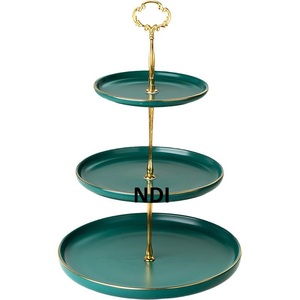 Présentoir à gâteaux pliable décoratif à 3 niveaux au design élégant pour la présentation de desserts et la décoration de fêtes et événements - Product Image 1