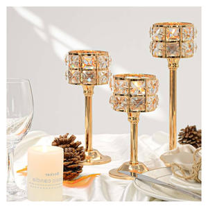 Vente en gros de bougeoirs vintage à fleurs en cristal pour dîner, table à manger, centre de table de décoration pour fête de mariage - Product Image 3