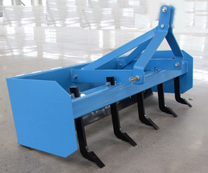 Cultivateur agricole bleu avec dents réglables pour la préparation du sol et le désherbage - Product Image 1