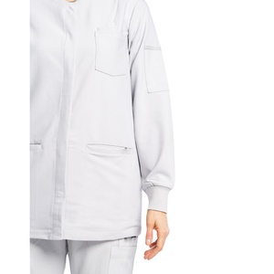 Blouses médicales pour femmes en tissu doux de haute qualité, vente en gros OEM, confortables, avec logo et couleur personnalisables, protection chirurgicale pour infirmières - Product Image 5