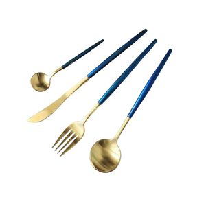 Juego de cubiertos de latón con mango cuadrado PVD espejo a granel dorado para uso en bodas y restaurantes - Product Image 6