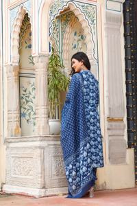Nueva moda tradicional indio Jaipuri estampado algodón Kurti conjunto con bordado señoras Kurta para verano al por mayor en Jaipur India - Product Image 2