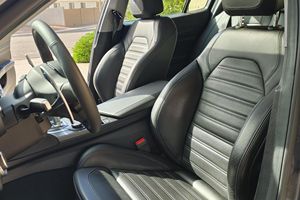 ALFA ROMEO GIULIA TI SPORT Q2 d'occasion 2018 LHD/RHD - Product Image 4