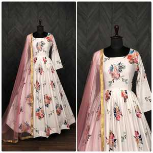 Robe longue brodée de couleur blanche de créateur indien, robe Salwar Kameez pour mariage et fête pour femmes - Product Image 6