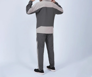 Vente en gros OEM survêtement personnalisé pour hommes 100% jogging respirant en polyester automne haute qualité fabriqué au Pakistan - Product Image 3