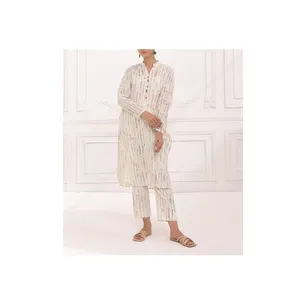 여성을위한 Unstitched 간단한 디자인 정장 파키스탄 정장 고품질 숙녀 잔디 3 조각 셔츠 Dupatta 바지