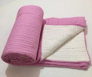 Couvre-lit 100% coton rose uni Kantha cousu à la main, édredon rose clair teint à la main, jet réversible King Queen Twin - Product Image 4