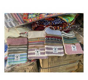 กระเป๋าสลิงผ้าฝ้ายป่านขายดีเป็นพิเศษสําหรับผู้หญิงกระเป๋าคุณภาพส่งออกตามราคาขายส่ง - Product Image 1