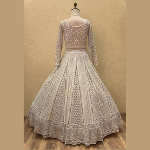Lehenga mauve la plus vendue avec une délicate broderie Dori avec un diamant travaillé à la main, parfait pour toutes les occasions en gros - Product Image 4