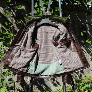 Venta al por mayor 2025 Invierno Nueva Moda chaqueta de piel de oveja Chaquetas de los hombres diseño clásico combinado con piel en la parte delantera y trasera - Product Image 3