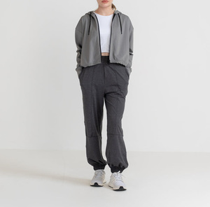 เสื้อฮู้ดกีฬาซิปเต็มรูปแบบสำหรับผู้หญิงเสื้อมีฮู้ดแฟชั่นลำลองสำหรับออกกำลังกายโลโก้แบบกำหนดเองใหม่ - Product Image 5