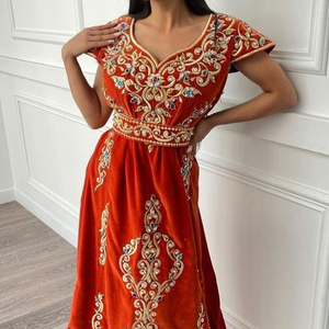 ÚLTIMO Y DISEÑO DE MODA DE VESTIDO DE CAFTÁN ARGELIANO PARA FIESTA CON ADORNADO CON CUENTAS DE CRISTAL, PIEDRA, TRABAJO DE DABKA @ 2023 - Product Image 1