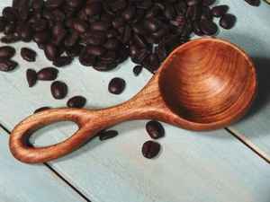 Cuillères en bois de manguier naturel d'acacia 30 cm faites à la main Outils de cuisine fabriqués à la main en Inde - Product Image 4