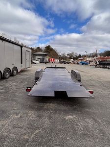 Remolque de Plataforma Hidráulica Reforzado de 22 pies y 15K para Transporte de Vehículos con Doble Cilindro y Cubierta de Acero para Trabajo Agrícola - Product Image 3