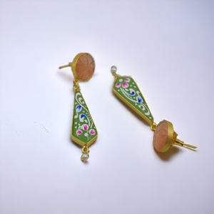 Pendiente de joyería con diseño de pintura a mano chapado en oro 2024 para niñas y mujeres a un precio razonable - Product Image 3