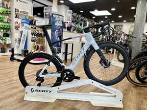 Bicicleta de Carretera SCOTTS FOIL RC 2025 de Buena Calidad con Manillar de Carbono 3k, Frenos de Disco y Fibra de Carbono - Product Image 3