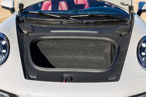 2022 911 Carrera Cabriolet 379 ch Turbo Flat-6, Pack Premium, Système d'échappement sport, Non modifié - Product Image 5