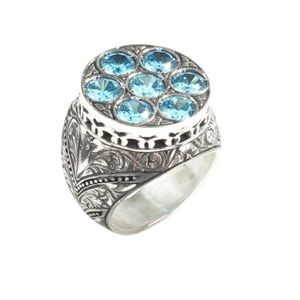Bague pour homme en argent sterling 925, fabriquée à la main, avec 7 pierres d'aquamarine serties clos, motif colonne gravé, pour usage quotidien, certifiée IGI - Product Image 5