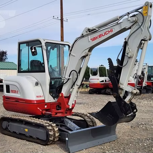 Mini-excavatrice TAKEUCHI TB235-2 (jusqu'à 12 000 lbs) avec moteur, boîte de vitesses, pompe à engrenages, roulement, composants PLC à vendre - Product Image 6