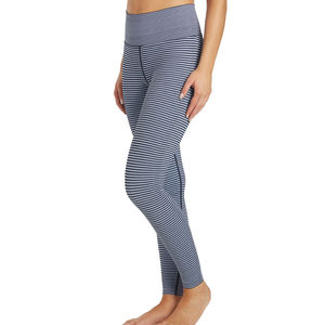 Pantalon de yoga élastique taille haute à sublimation personnalisée pour femmes avec imprimé léopard et logo Leggings à séchage rapide - Product Image 5