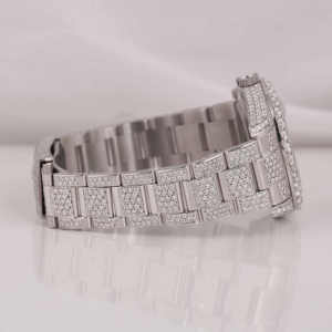 Montre en diamant moissanite personnalisée la plus vendue avec bracelet réglable et pierres précieuses de haute clarté pour les hommes, idéale pour les cadeaux et les collections - Product Image 3